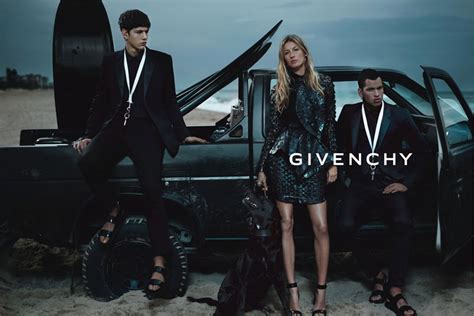 Nothing Gets Between Gisele Bündchen and Her Givenchy 